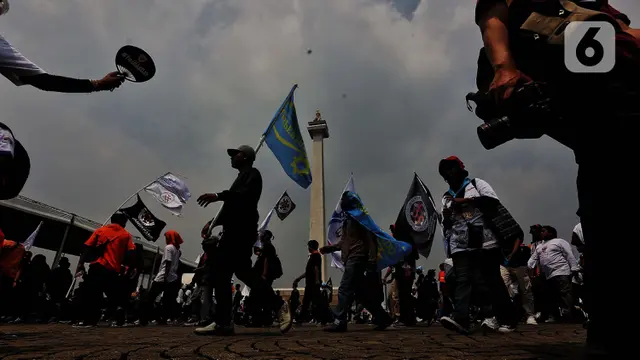 Upah Rendah & Kemiskinan Struktural: Akses Kesehatan Terancam?