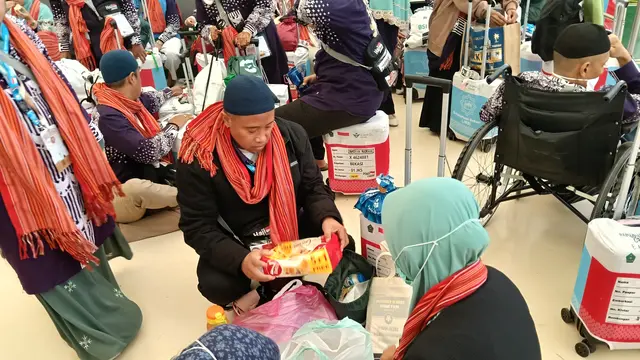 Haji Pulang Bawa Barang Gratis? Cek Syarat Bea Cukai!