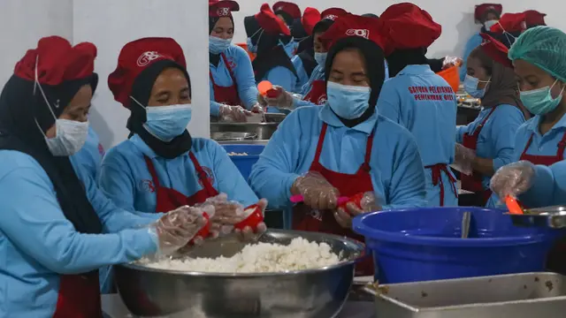 Luhut Ungkap Anggaran Makan Gratis 2026: Rp 300 Triliun!