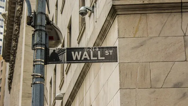 Wall Street Naik: Timur Tengah Reda, Saham Meroket?