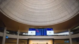 Saham Vietnam Melonjak: Kesepakatan AS Dorong Rekor Tertinggi